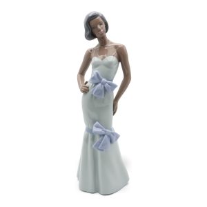 NAO Lladro Daisa Figur, Dunkle Dame In Blau, Porzellanfigur, Elegante Frau, Handbemalt